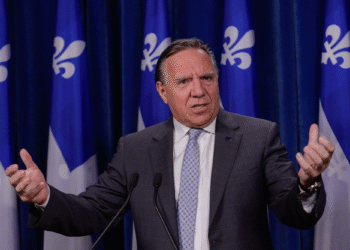 Quebec pushes to expand secularism, limit public prayer