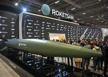 Roketsan opens new plants in Türkiye defense push